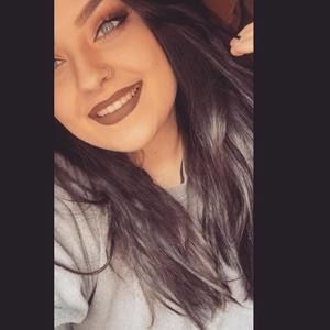 Meet your Posher, Brittney